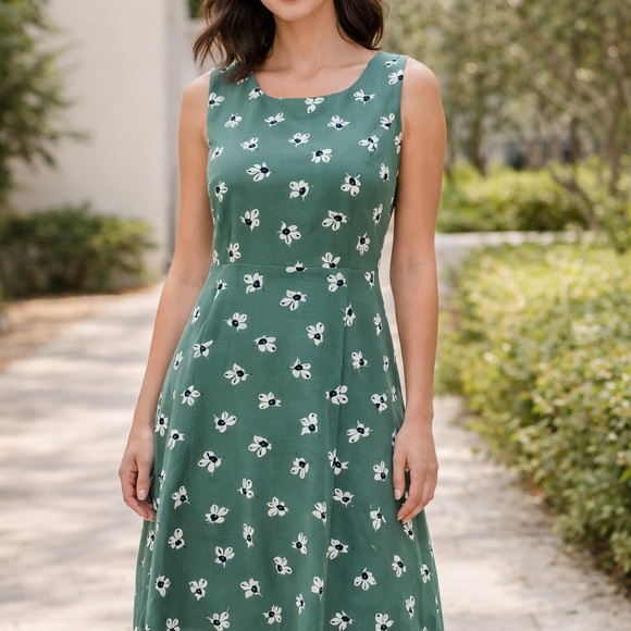 Ann Taylor Dresses & Skirts - Ann Taylor Green Floral Sleeveless Midi Dress